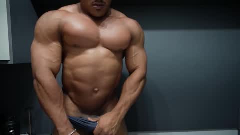 Snapshot of henrimusclee chatting on 5, 2, 2026 Henri online show from 5, 2, 2026