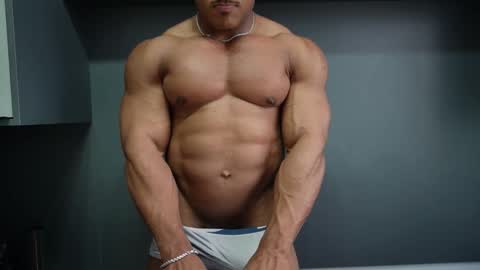 Snapshot of henrimusclee chatting on 9, 2, 2026 Henri online show from 9, 2, 2026