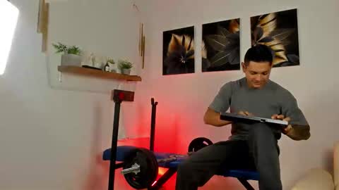 henrydouglas online show from 1, 4, 2026