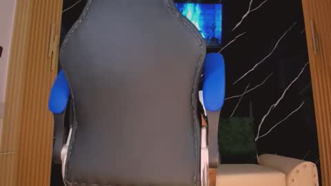 henrydouglas online show from 18, 4, 2026