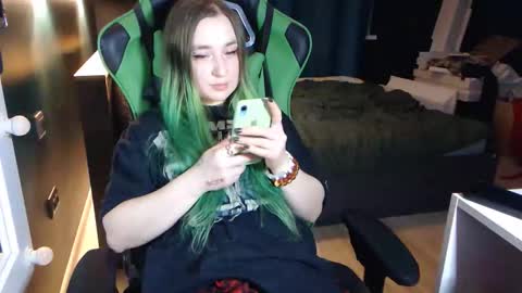 Hentaishiing online show from 5, 11, 2025