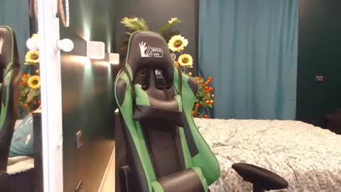 Hentaishiing online show from 25, 6, 2026