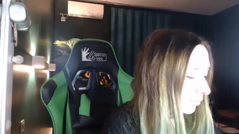 Hentaishiing online show from 27, 7, 2026