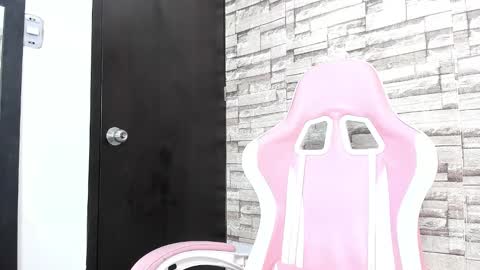 Snapshot of hera_elis chatting on 11, 1, 2025 hera_elis online show from 11, 1, 2025