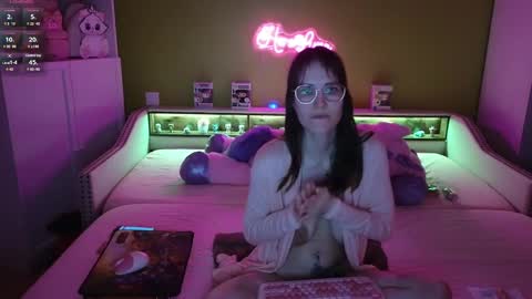 Snapshot of heraluna_ chatting on 14, 2, 2025 HeraLuna online show from 14, 2, 2025