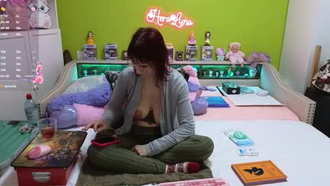 HeraLuna  online show from 3, 2, 2026