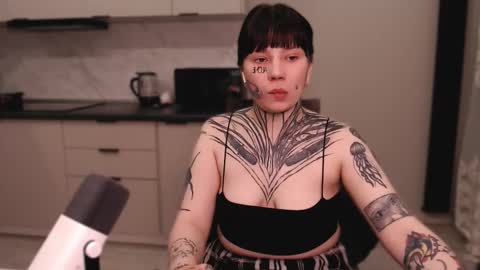 Snapshot of herbal_helpmepls chatting on 28, 2, 2025 dirty Diana online show from 28, 2, 2025