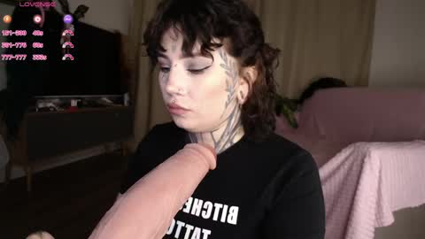 Snapshot of herbal_helpmepls chatting on 9, 5, 2026 dirty Diana online show from 9, 5, 2026