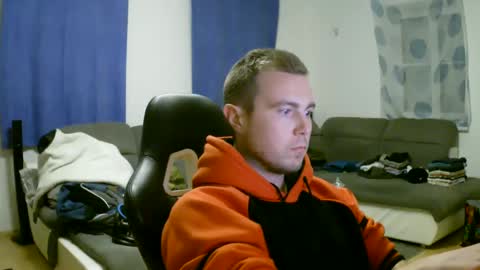 Snapshot of herbstenden chatting on 11, 2, 2025 John Pearl online show from 11, 2, 2025