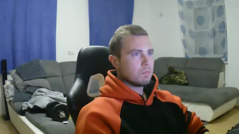 Snapshot of herbstenden chatting on 18, 2, 2025 John Pearl online show from 18, 2, 2025