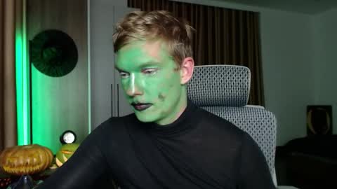 Gregblonde  Alextattoo online show from 31, 10, 2025