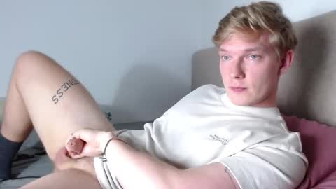 Snapshot of hercules__ chatting on 5, 3, 2026 Gregblonde Alextattoo online show from 5, 3, 2026