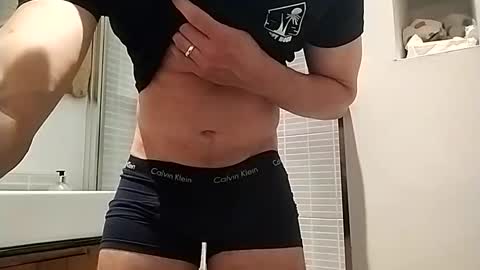 hereforus234 online show from 12, 4, 2026