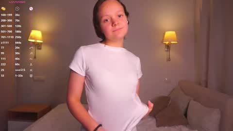 Snapshot of herminaabedi chatting on 3, 12, 2025 Hermina online show from 3, 12, 2025