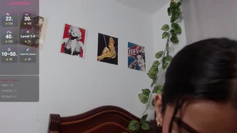 Snapshot of hermione_sweet18 chatting on 27, 12, 2024 Alana online show from 27, 12, 2024