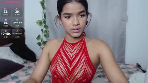 Snapshot of hermione_sweet18 chatting on 29, 12, 2024 Alana online show from 29, 12, 2024