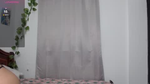 Snapshot of hermione_sweet18 chatting on 30, 12, 2024 Alana online show from 30, 12, 2024