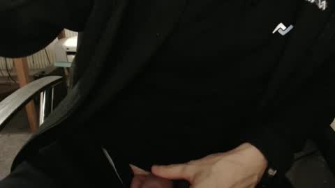 Snapshot of hero0111 chatting on 4, 11, 2025 hero0111 online show from 4, 11, 2025