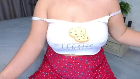 Snapshot of heroine_of_your_life chatting on 17, 10, 2025 Maryana online show from 17, 10, 2025