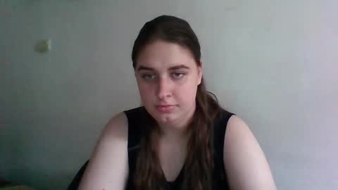 Snapshot of hess_luna_ chatting on 29, 9, 2025 hess_luna_ online show from 29, 9, 2025