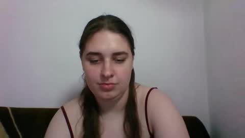 Snapshot of hess_luna_ chatting on 6, 10, 2025 hess_luna_ online show from 6, 10, 2025