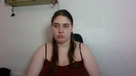 Snapshot of hess_luna_ chatting on 7, 10, 2025 hess_luna_ online show from 7, 10, 2025