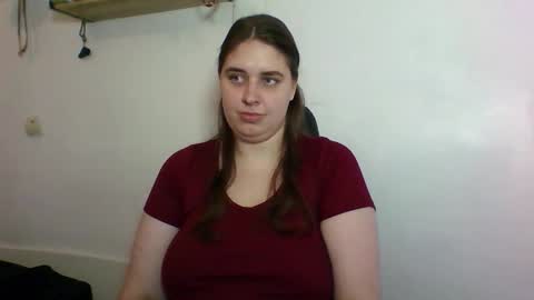 Snapshot of hess_luna_ chatting on 13, 10, 2025 hess_luna_ online show from 13, 10, 2025