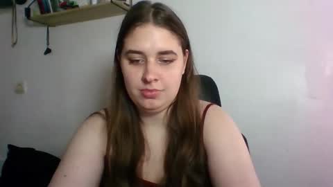 Snapshot of hess_luna_ chatting on 23, 10, 2025 hess_luna_ online show from 23, 10, 2025