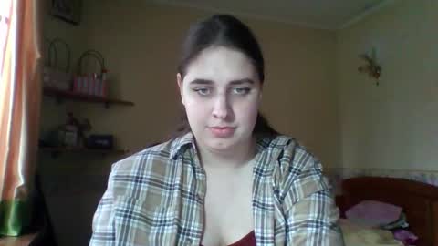 Snapshot of hess_luna_ chatting on 11, 11, 2025 hess_luna_ online show from 11, 11, 2025