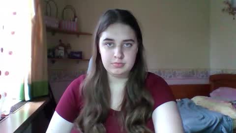 Snapshot of hess_luna_ chatting on 19, 11, 2025 hess_luna_ online show from 19, 11, 2025