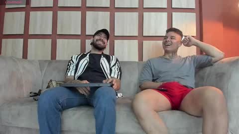 heteros men online show from 2, 3, 2025