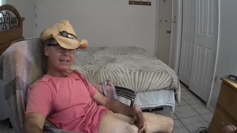 Snapshot of hewes1 chatting on 3, 2, 2025 hewes1 online show from 3, 2, 2025