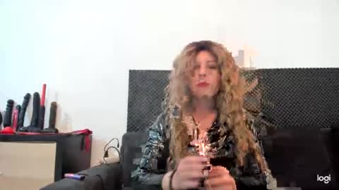 Snapshot of hexemmy chatting on 21, 5, 2026 hexemmy online show from 21, 5, 2026