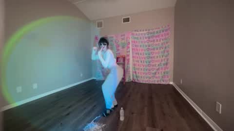 salem online show from 2, 1, 2025