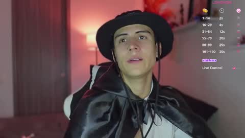 Snapshot of hey_cesard chatting on 31, 10, 2025 hey_cesard online show from 31, 10, 2025