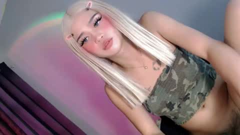 Snapshot of hey_sexy_lady28 chatting on 10, 9, 2025 Tamarah online show from 10, 9, 2025
