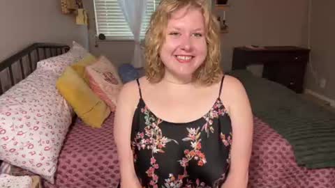 Snapshot of heyheyits_sage chatting on 14, 7, 2026 Sage online show from 14, 7, 2026