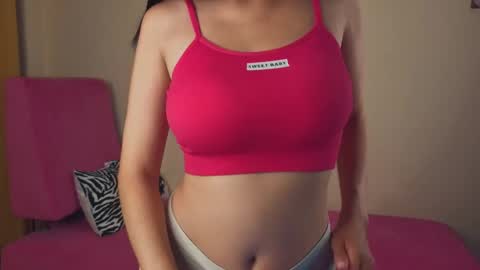 Snapshot of heyitsnaomi chatting on 28, 5, 2026 Naomi online show from 28, 5, 2026