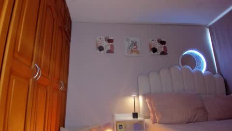 Martina Ricci Show schedule Monday to Friday 8am colombia time I work some weekends  online show from 13, 1, 2026