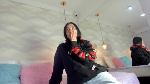 Snapshot of heysel_angels chatting on 3, 12, 2025 HEYSEL ANGELS online show from 3, 12, 2025