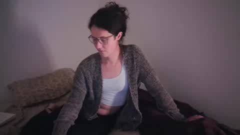 Ada Sophie online show from 22, 2, 2025