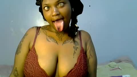 Snapshot of heyybanan chatting on 12, 3, 2025 heyybanan online show from 12, 3, 2025