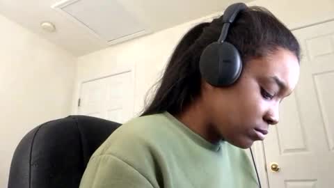 heyyou301990 online show from 1, 12, 2025