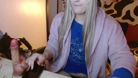 Snapshot of hi_elora chatting on 19, 5, 2026 Elora online show from 19, 5, 2026