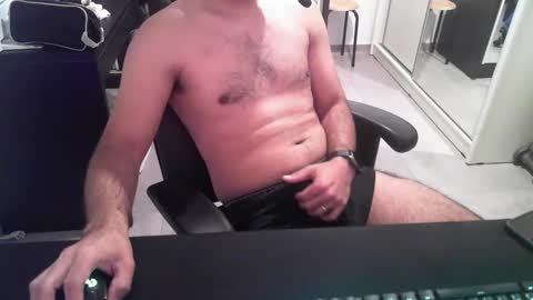 Snapshot of hi_im_chuck chatting on 22, 1, 2025 hi_im_chuck online show from 22, 1, 2025