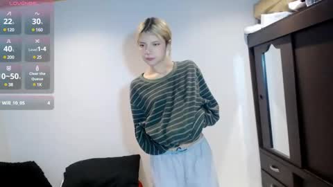 Snapshot of hi_scarlett chatting on 23, 12, 2024 hi_scarlett online show from 23, 12, 2024