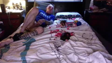 Snapshot of hiasallfuk13 chatting on 18, 12, 2025 HARDCORE13 online show from 18, 12, 2025