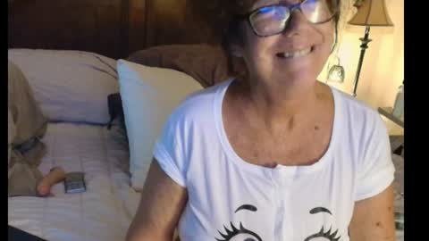 hidden_gold_milf online show from 14, 7, 2026