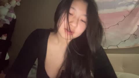 Snapshot of hiddenr0se chatting on 4, 3, 2025 HiddenR0se online show from 4, 3, 2025