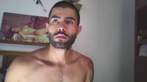 Snapshot of hideonbush051 chatting on 25, 9, 2025 hideonbush online show from 25, 9, 2025